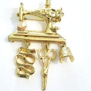 Sewing Machine Brooch